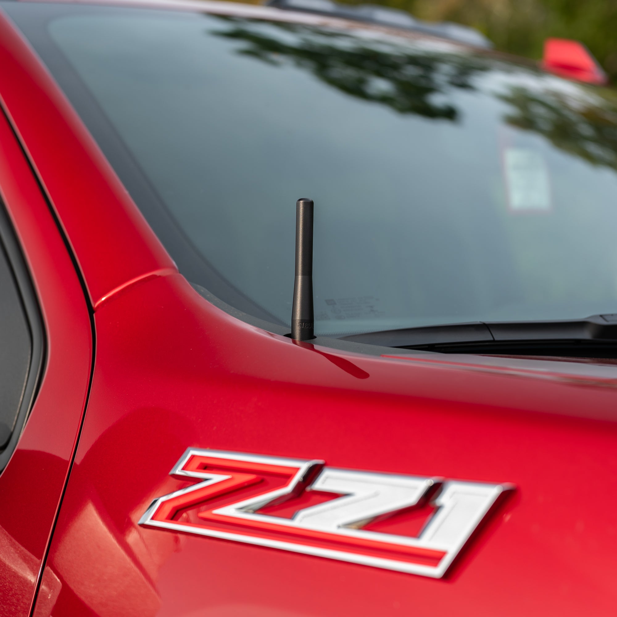Maxracing Antenna corta in alluminio compatibile con Chevy Maxracing Antenna corta in alluminio compatibile con Chevy